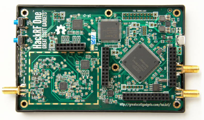HackRF One 软件定义无线电（SDR）外设